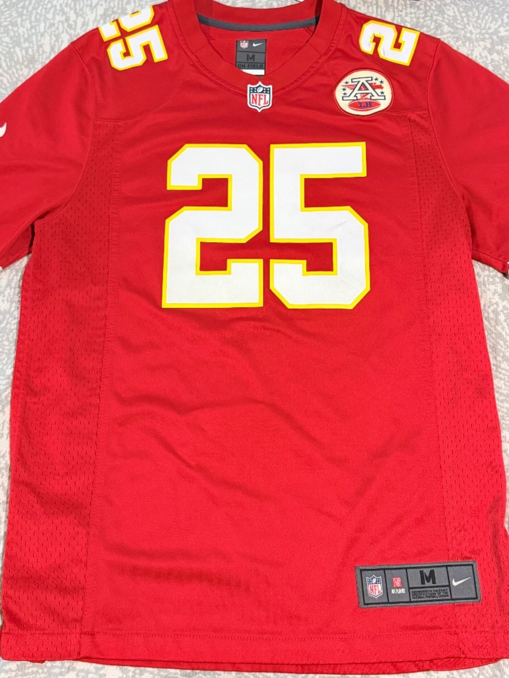 Nike Kansas City Chiefs Clyde Edwards-Helaire #25 Jersey - Men's M